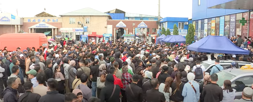 Кыргызстан: Налоговая служба прокомментировала митинг на рынке "Дордой"