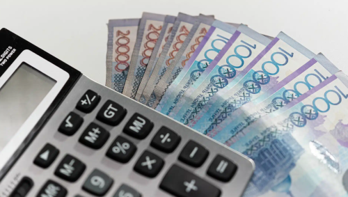 Минтруда РК объяснило, когда работодатель обязан повысить зарплату