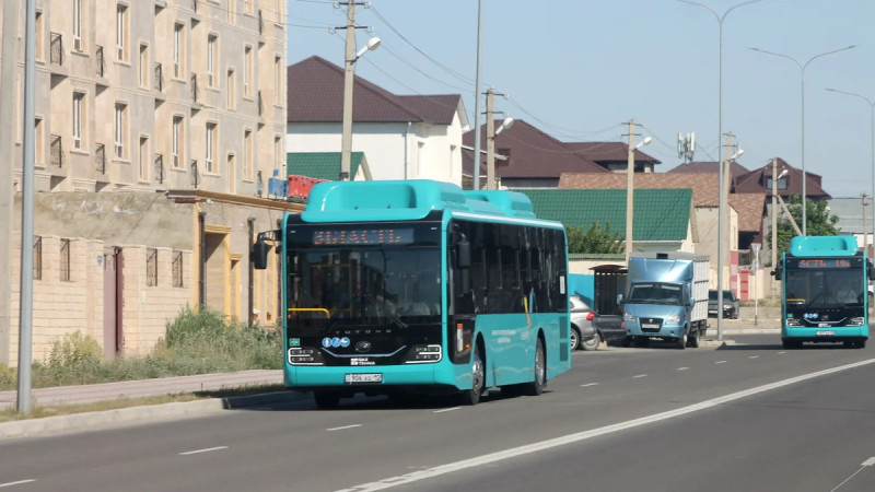 Казахстан: Водители автобусов в Актау отказались выходить на маршруты