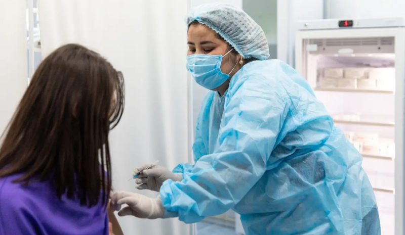 Почти треть казахстанских врачей не получила подъёмные при переезде в сёла