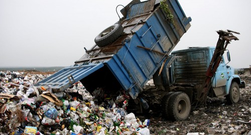 После создания 10 000 рабочих мест в общегосударственной системе сбора мусора Узбекистана, работников стали увольнять.